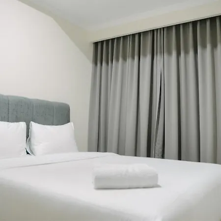 2Br Deluxe And Modern Menteng Park Apartment By Travelio